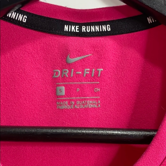 Women’s Nike Dri-FIT Miler T-Shirt - Picture 3 of 4